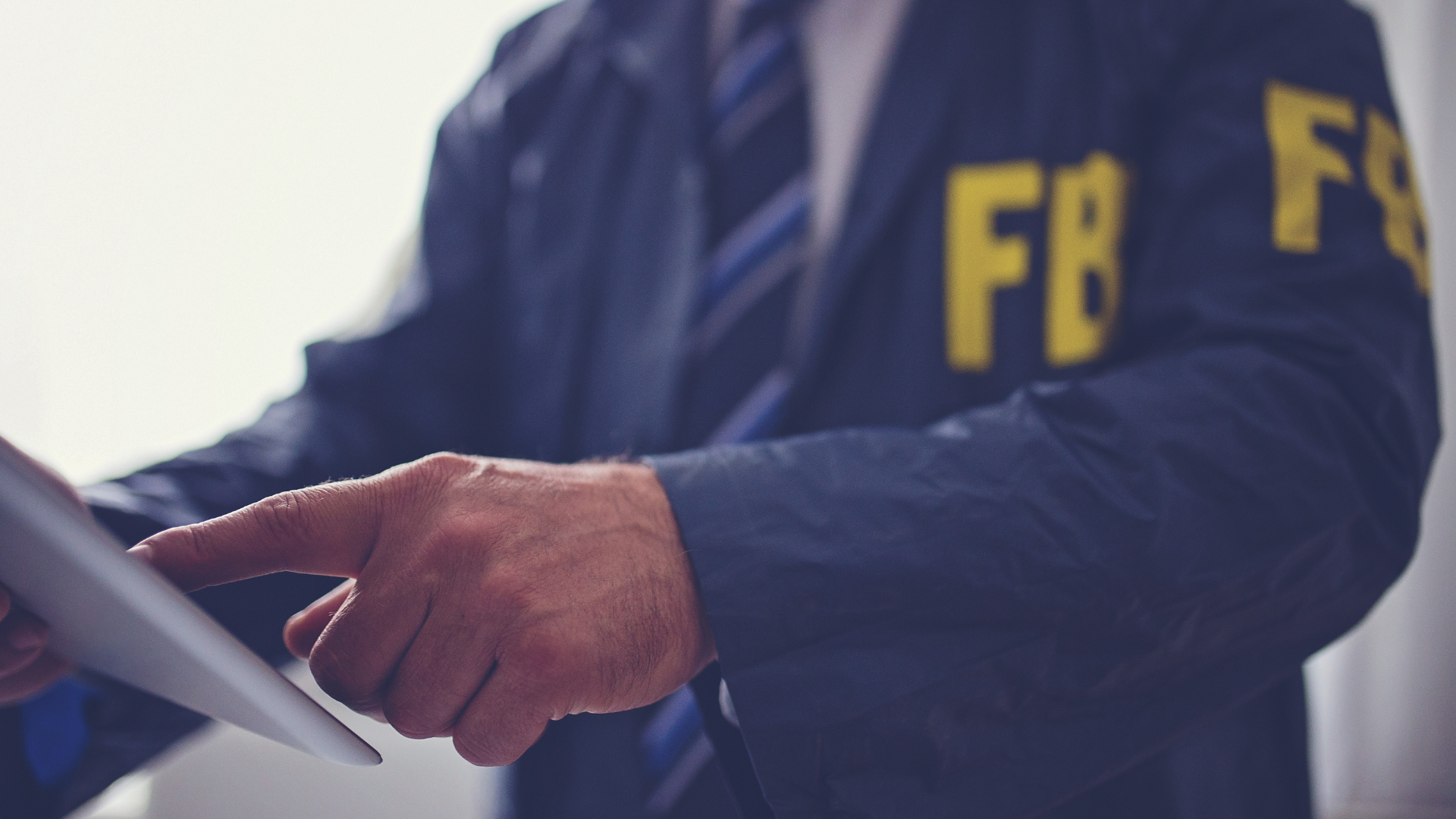 FBI IC3 딥페이크 2차 피해 사기 — 가짜 FBI 관계자 영상과 위조 IC3 사이트를 이용한 Recovery Scam 경보 2026
