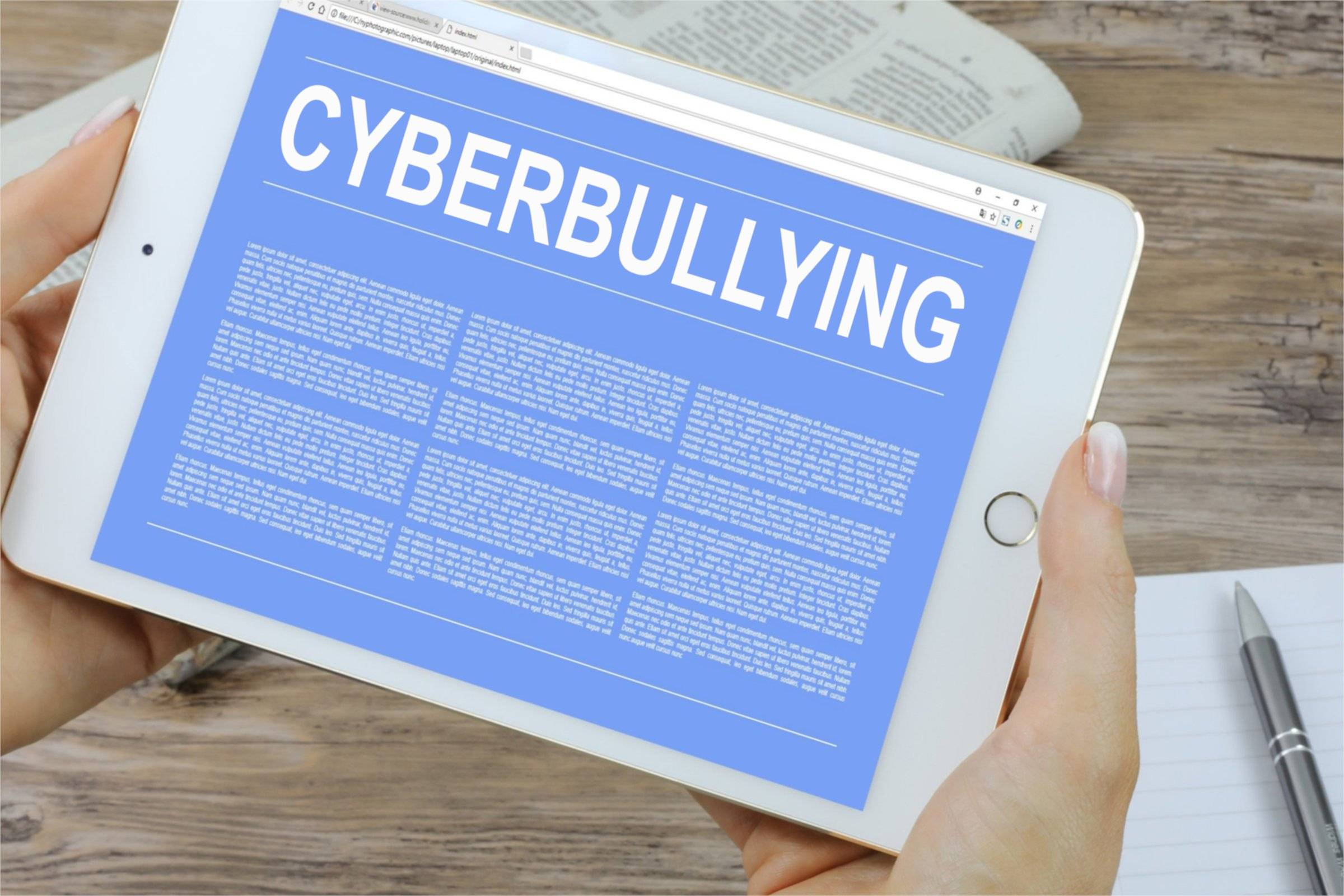 딥페이크 사이버폭력 법 발효·ISBE 지침 지연·틱톡 AI 리터러시 확장 — 2026년 7월 청소년 AI 교육 최전선